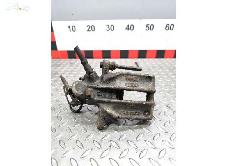 Суппорт задний правый к Audi A8 undefined г.