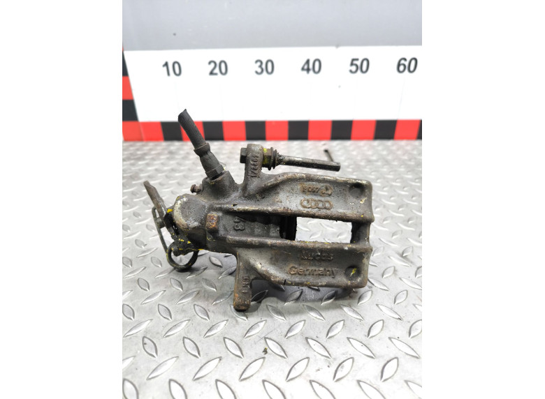 Суппорт задний правый к Audi A8, 1998г.