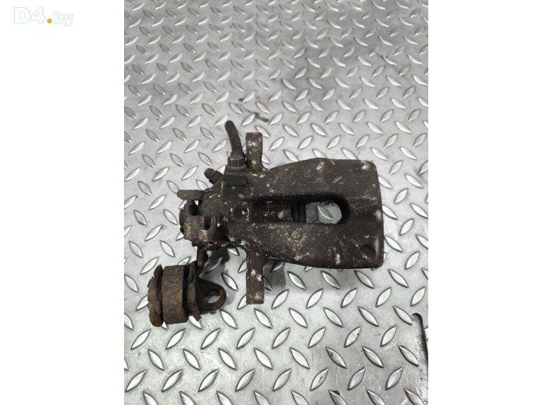 Суппорт задний правый к Opel Zafira undefined г.