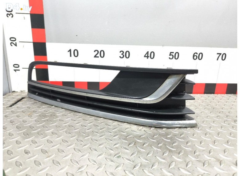 Рамка фары противотуманной правой к Volkswagen Passat undefined г.