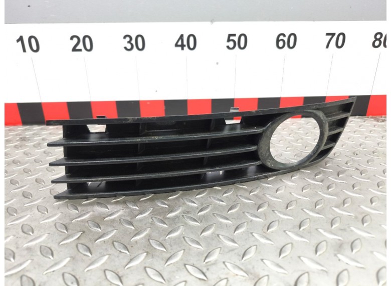 Рамка фары противотуманной левой к Рамка фары противотуманной левой к Audi A4 undefined г. A4