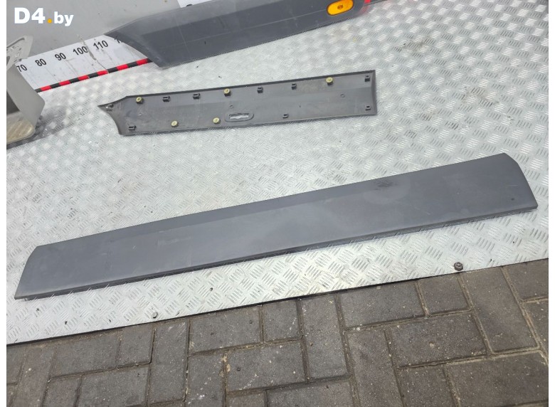 Молдинг (накладка кузовная) к Mercedes Sprinter undefined г.