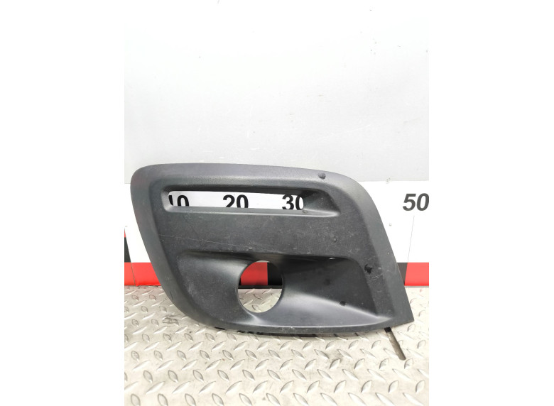 Рамка фары противотуманной правой к Peugeot Partner, 2009г.