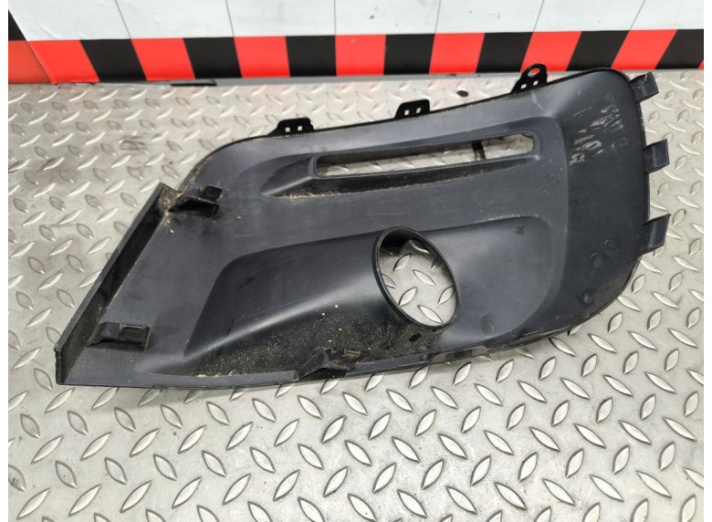 Рамка фары противотуманной правой к Peugeot Partner, 2009г.