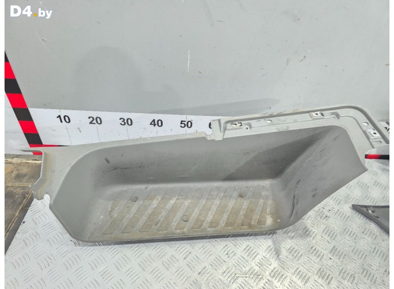 Подножка кабины правая (входной модуль) к Mercedes Sprinter undefined г.