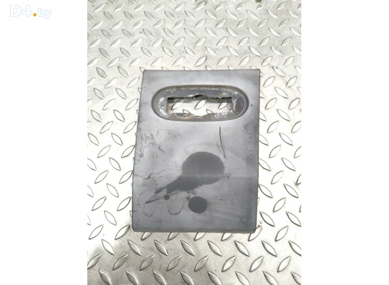 Молдинг (накладка кузовная) к Mercedes Sprinter undefined г.