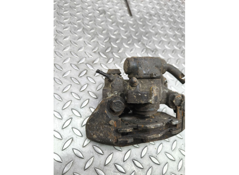 Суппорт задний левый к Peugeot 306, 2000г.