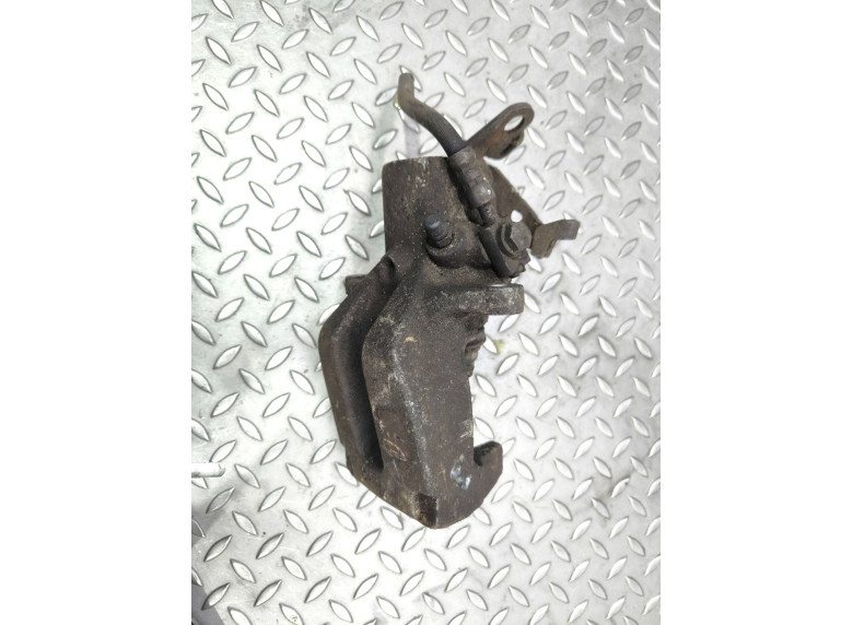 Суппорт задний правый к Audi A8, 2001г.