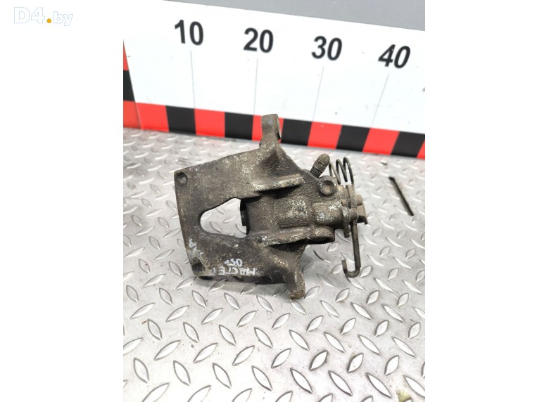 Суппорт задний правый к Renault Master undefined г.