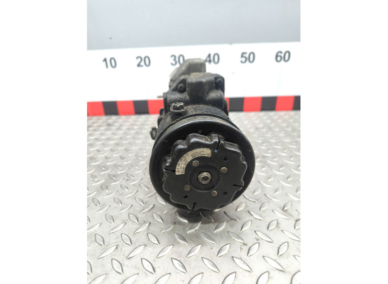 Компрессор кондиционера к Mercedes A W168, 2002г.