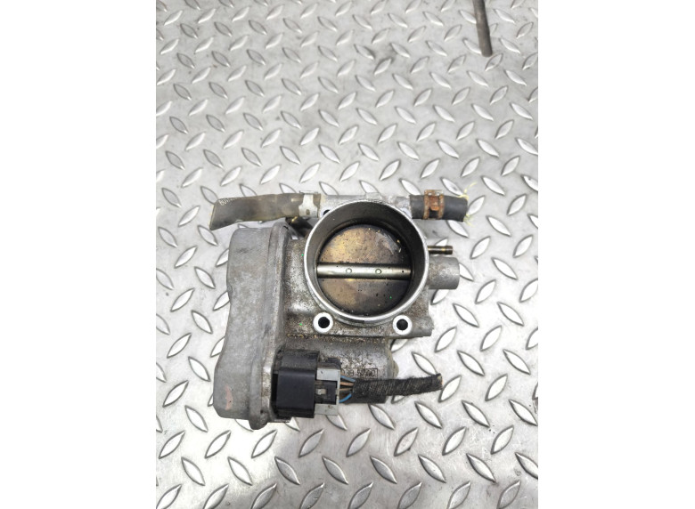 Заслонка дроссельная к Opel Astra, 2004г.