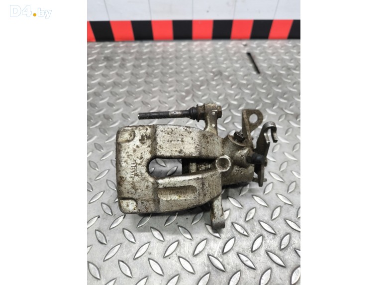 Суппорт задний левый к Renault Scenic undefined г.