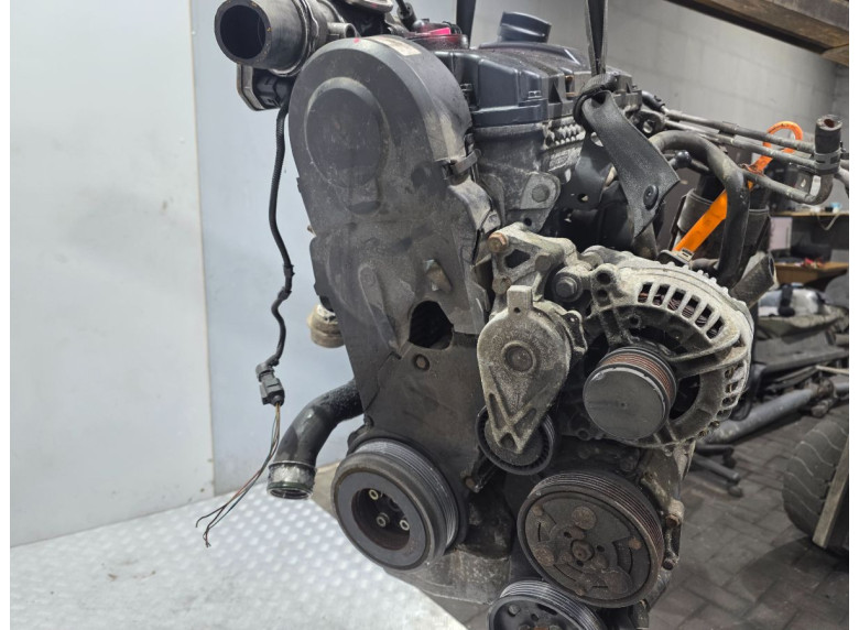 Двигатель к Volkswagen Golf, 2003г.