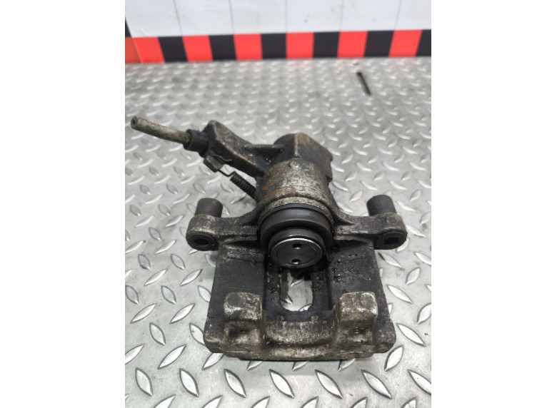 Суппорт задний правый к Opel Vectra, 2004г.