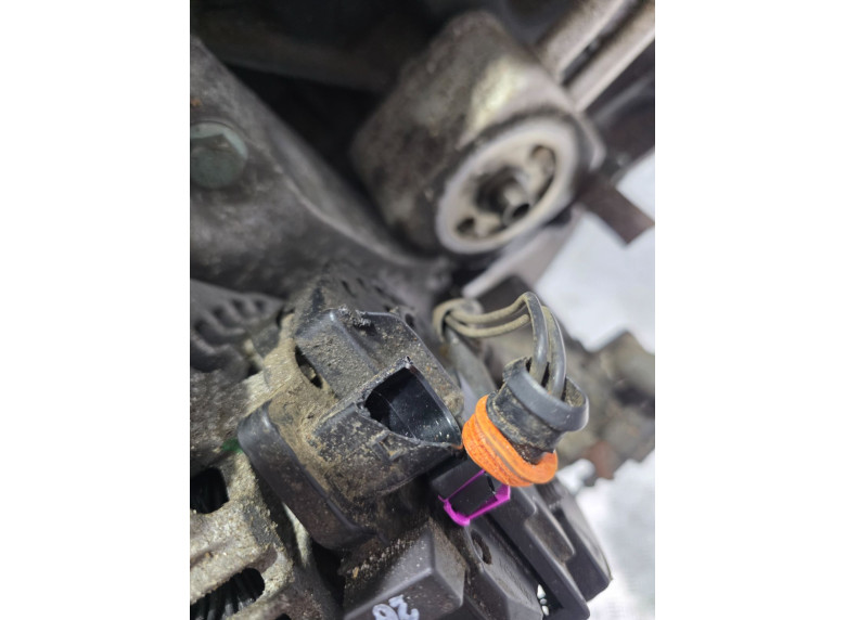 Генератор к Volkswagen Golf, 2003г.