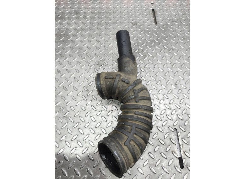 Патрубок воздушного фильтра к Mercedes CLK W208