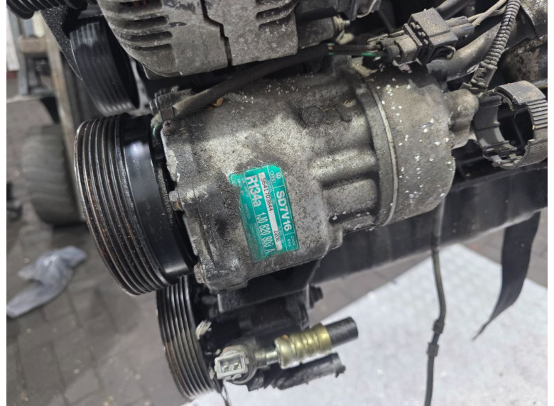 Компрессор кондиционера к Volkswagen Golf, 2000г.