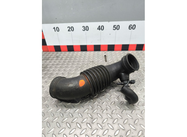 Патрубок турбины к Volvo V70, 1998г.