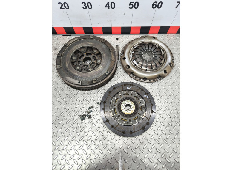 Комплект сцепления к Opel Astra, 2005г.