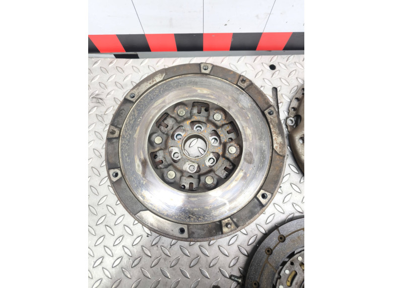 Комплект сцепления к Opel Astra, 2005г.