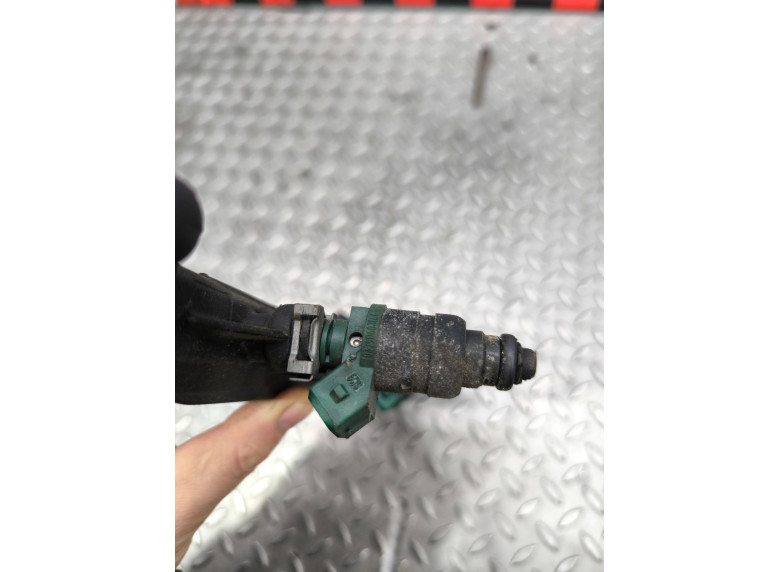 Форсунка к Volkswagen Golf, 2001г.