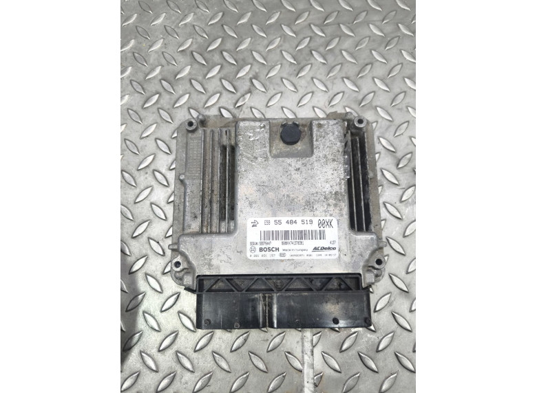 Блок управления двигателем к Opel Corsa, 2014г.