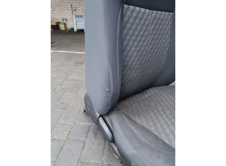 Сиденье переднее правое к Сиденье переднее правое к Geely SC7 undefined г. SC7