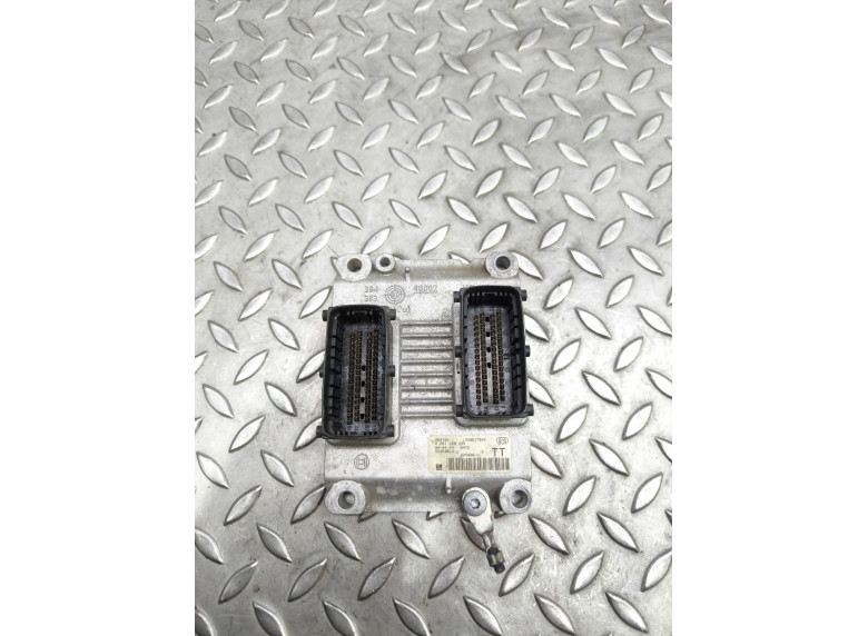 Блок управления двигателем к Opel Astra, 2005г.