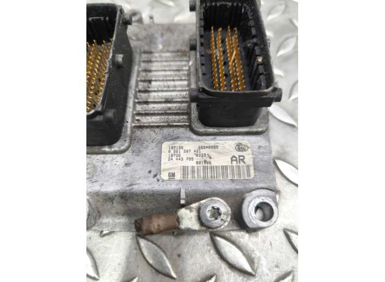 Блок управления двигателем к Opel Corsa, 2004г.