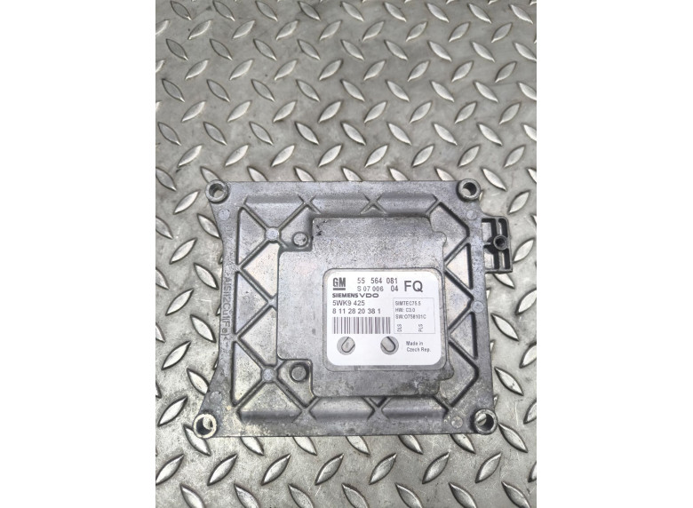 Блок управления двигателем к Opel Astra, 2005г.