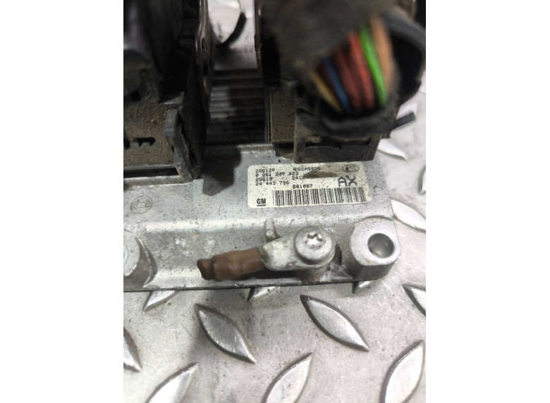 Блок управления двигателем к Opel Corsa, 2001г.