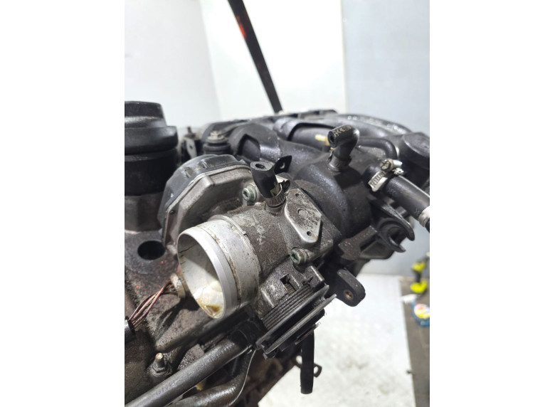 Заслонка дроссельная к Volkswagen Golf, 2000г.