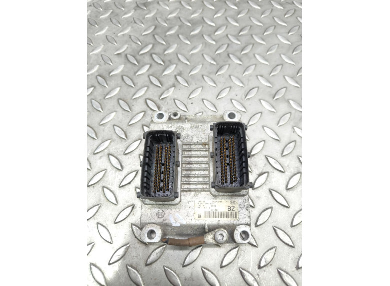Блок управления двигателем к Opel Corsa, 2003г.
