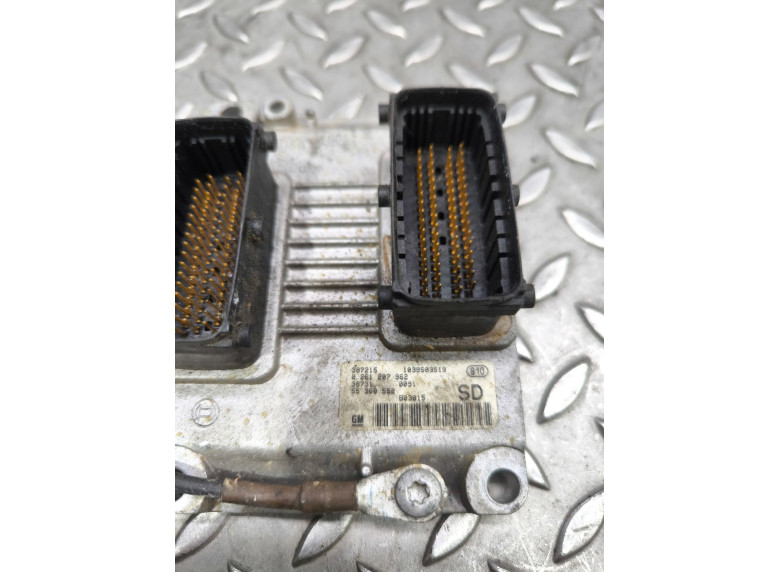 Блок управления двигателем к Opel Corsa, 2002г.