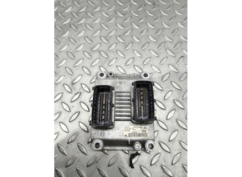 Блок управления двигателем к Opel Corsa, 2005г.