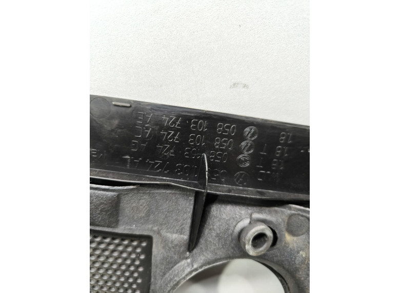 Декоративная крышка двигателя к Volkswagen Passat, 2002г.