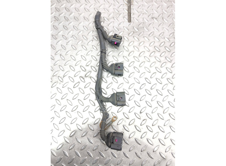 Проводка двигателя к Volkswagen Passat, 2002г.