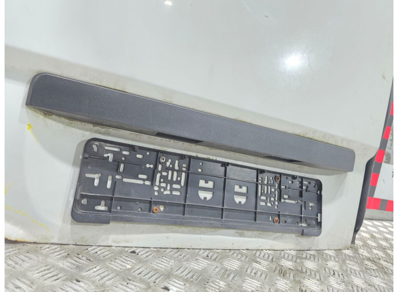 Накладка подсветки номера к Mercedes Sprinter, 2016г.