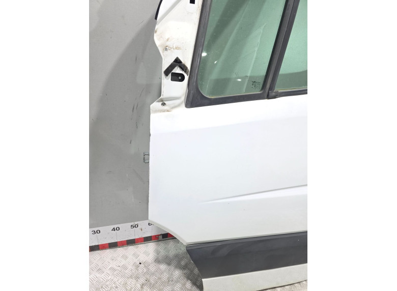 Дверь передняя левая к Mercedes Sprinter, 2016г.