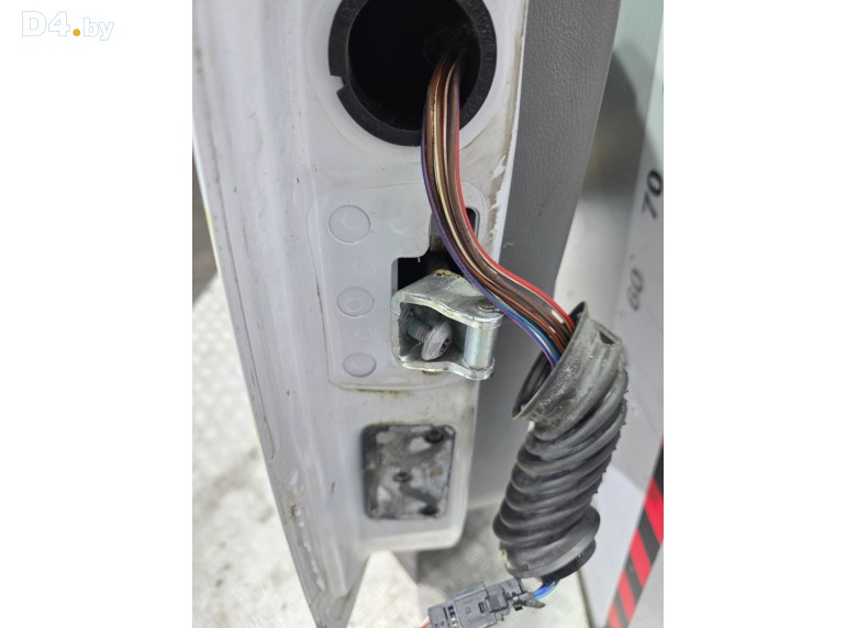 Ограничитель открывания двери передней к Mercedes Sprinter undefined г.