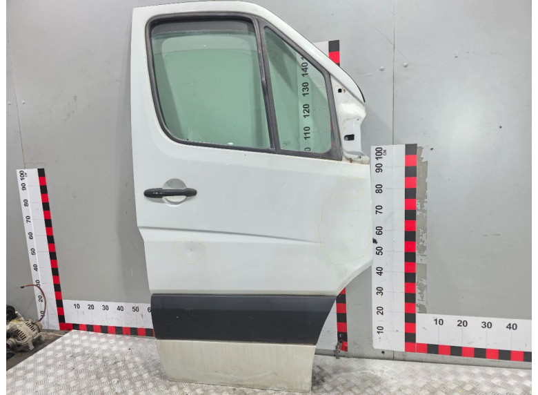 Дверь передняя правая к Mercedes Sprinter, 2016г.