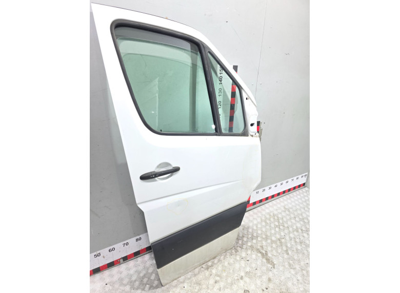 Дверь передняя правая к Mercedes Sprinter, 2016г.