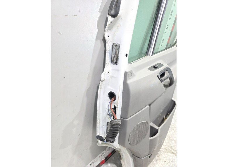 Дверь передняя правая к Mercedes Sprinter, 2016г.