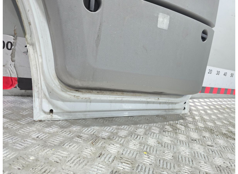 Дверь передняя правая к Mercedes Sprinter, 2016г.