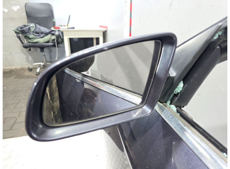 Зеркало наружное левое к Audi A6, 2006г.