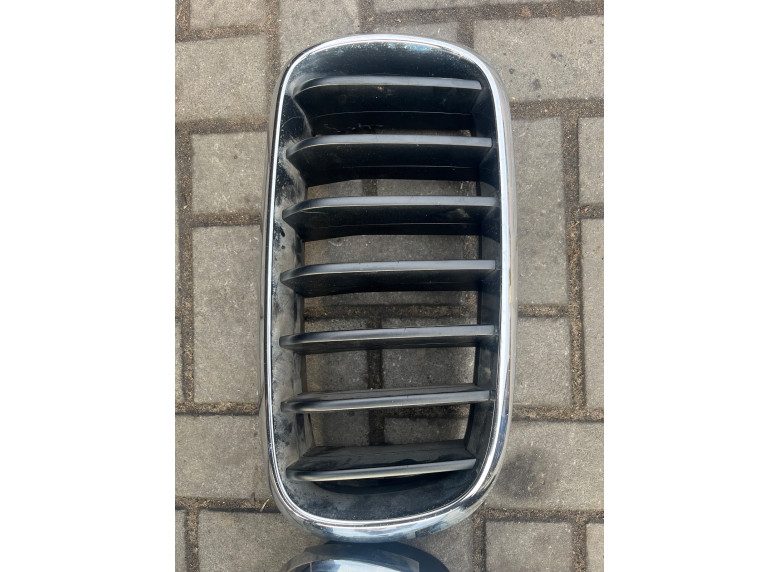 Решетка капота к BMW X5 F15, 2015г.