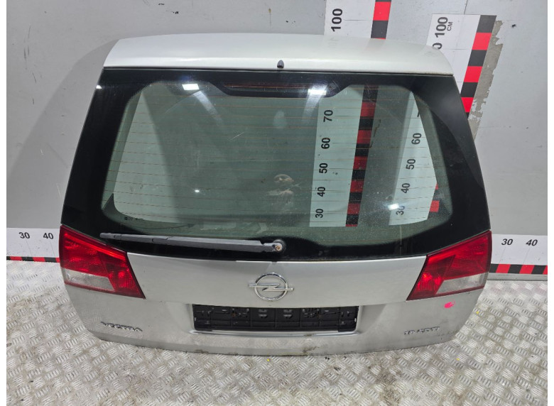 Фонарь крышки багажника левый к Opel Vectra, 2004г.