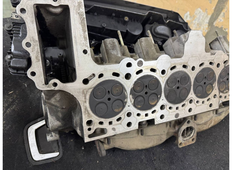 Головка блока цилиндров к Головка блока цилиндров к BMW X3E83 undefined г. X3 E83