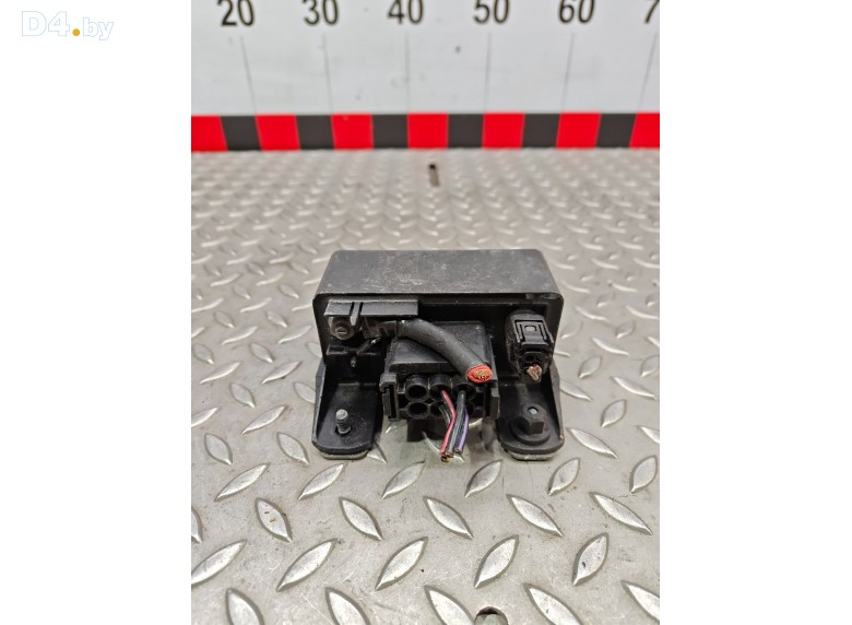 Реле накала свечей к Mercedes EW210 undefined г.