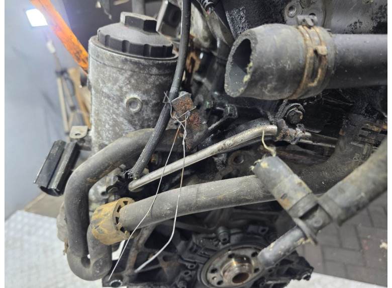 Масляная трубка турбины к Volkswagen Golf, 2006г.